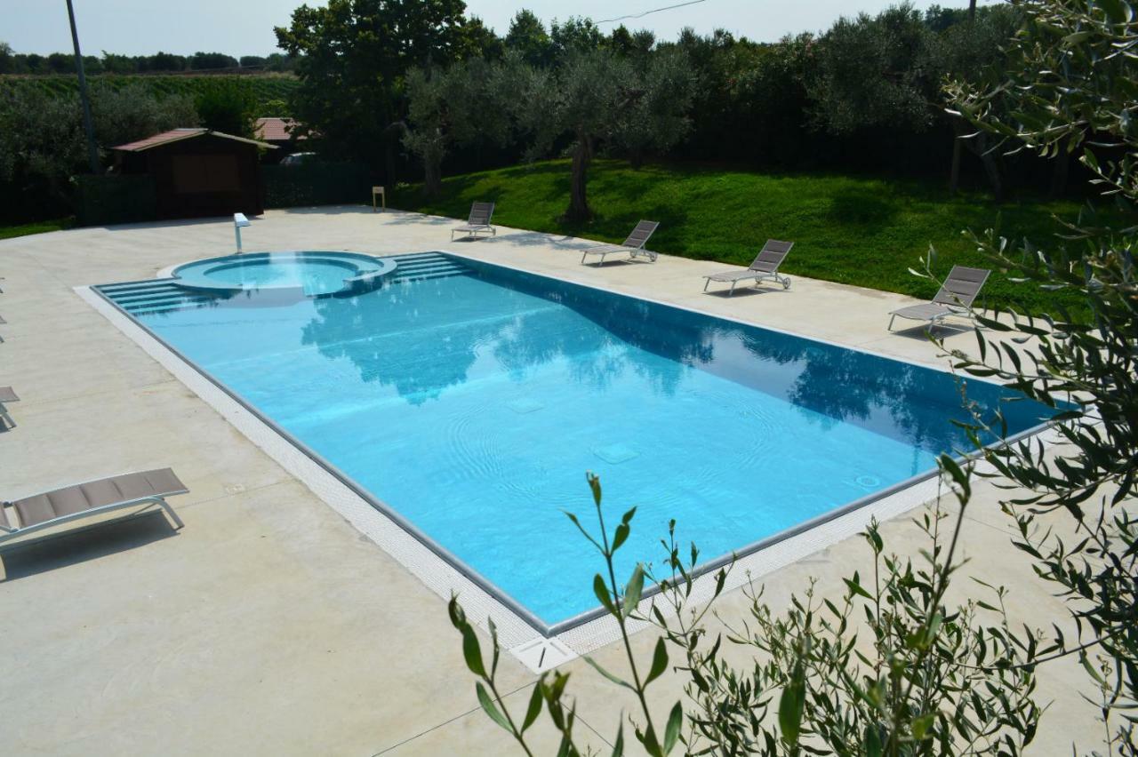 Agriturismo Tenuta Lagala Venosa Kültér fotó